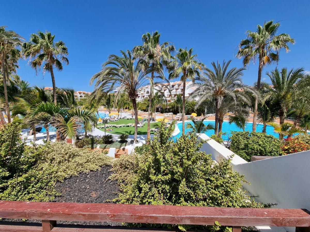 Studio Apartment No 1 Directly On The Beach And Sea, Terrace, Heated Pool, Wifi Playa de las Americas  Exterior foto