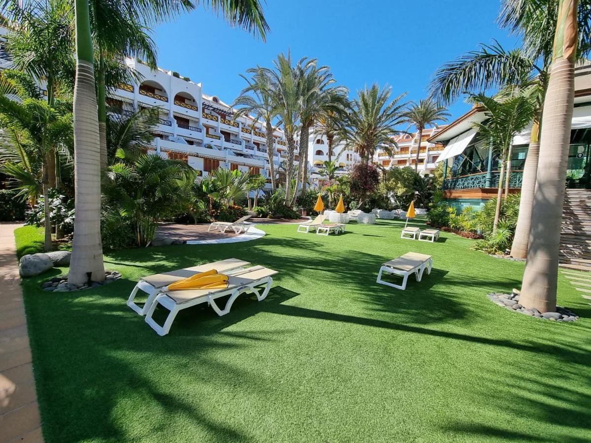 Studio Apartment No 1 Directly On The Beach And Sea, Terrace, Heated Pool, Wifi Playa de las Americas  Exterior foto