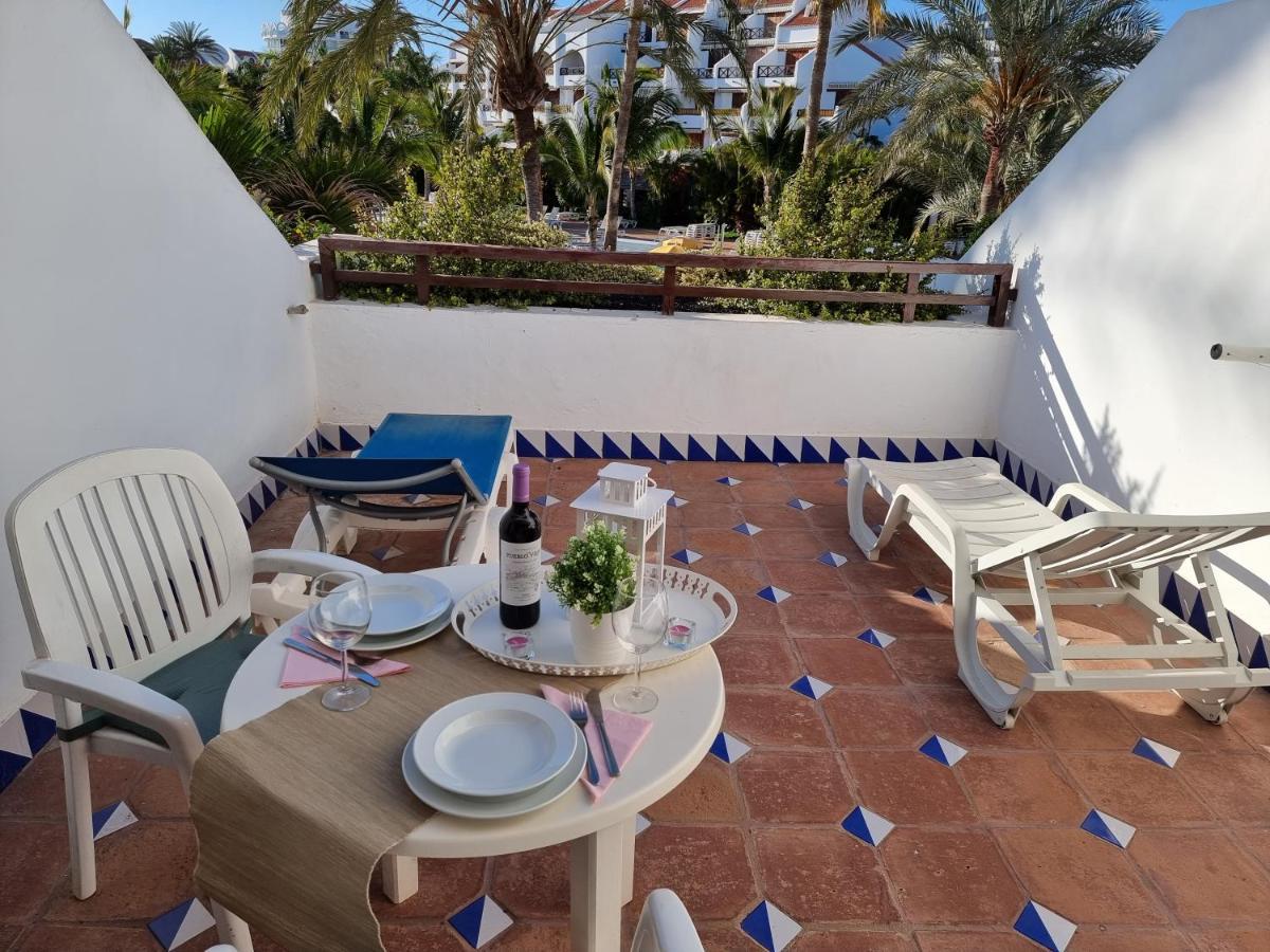 Studio Apartment No 1 Directly On The Beach And Sea, Terrace, Heated Pool, Wifi Playa de las Americas  Exterior foto