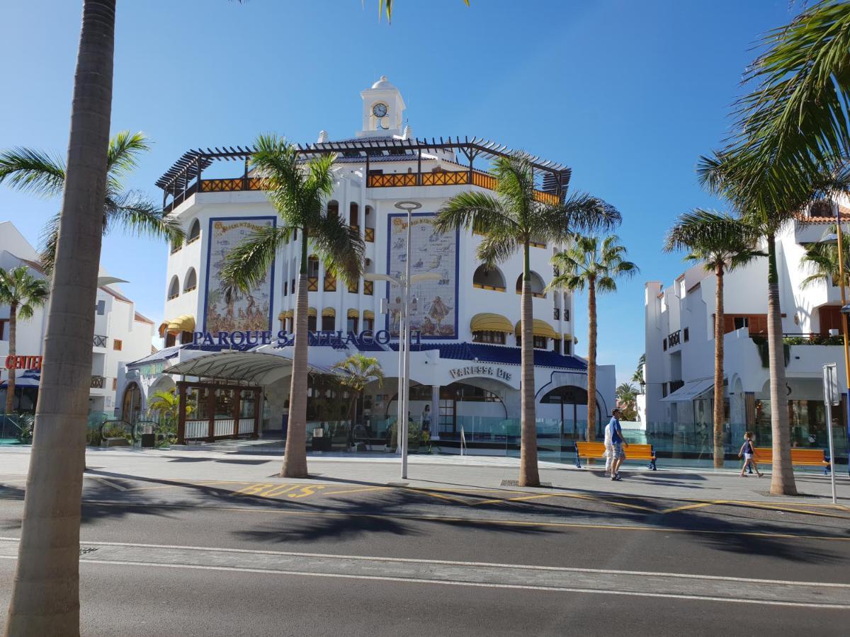 Studio Apartment No 1 Directly On The Beach And Sea, Terrace, Heated Pool, Wifi Playa de las Americas  Exterior foto