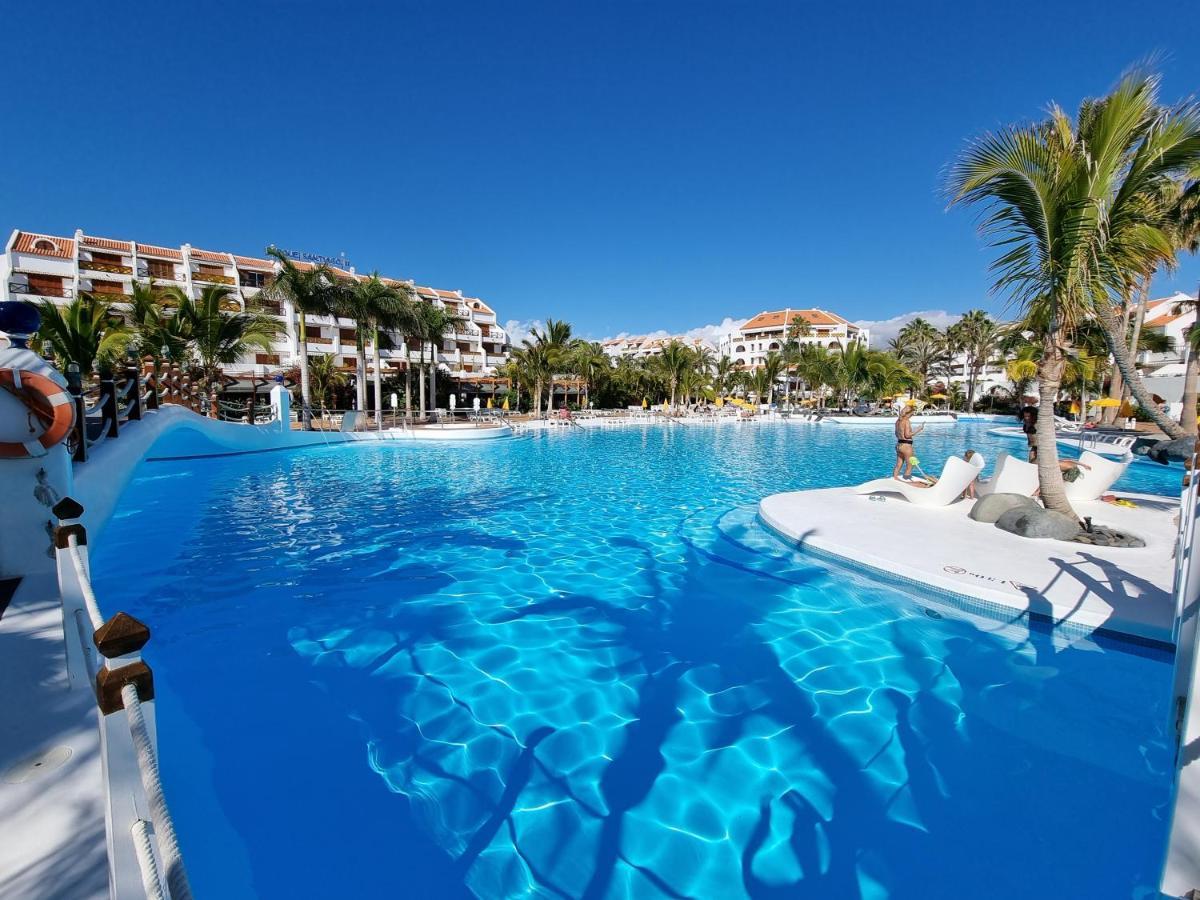 Studio Apartment No 1 Directly On The Beach And Sea, Terrace, Heated Pool, Wifi Playa de las Americas  Exterior foto