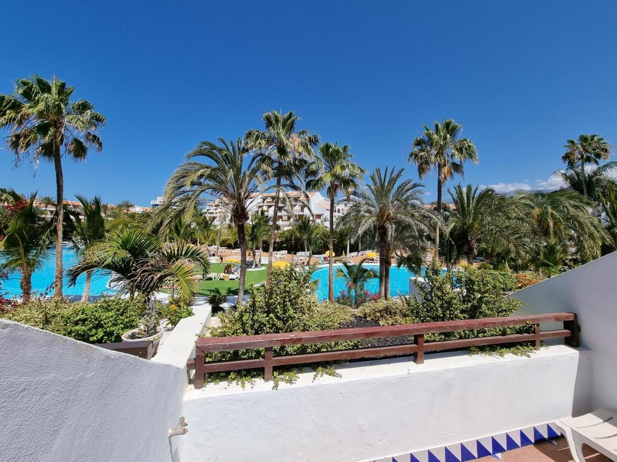 Studio Apartment No 1 Directly On The Beach And Sea, Terrace, Heated Pool, Wifi Playa de las Americas  Exterior foto