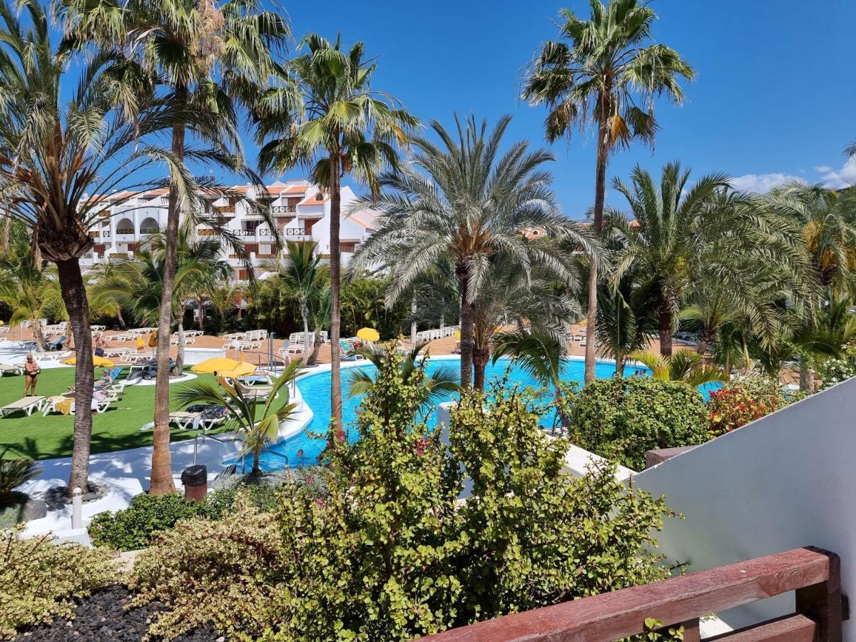 Studio Apartment No 1 Directly On The Beach And Sea, Terrace, Heated Pool, Wifi Playa de las Americas  Exterior foto
