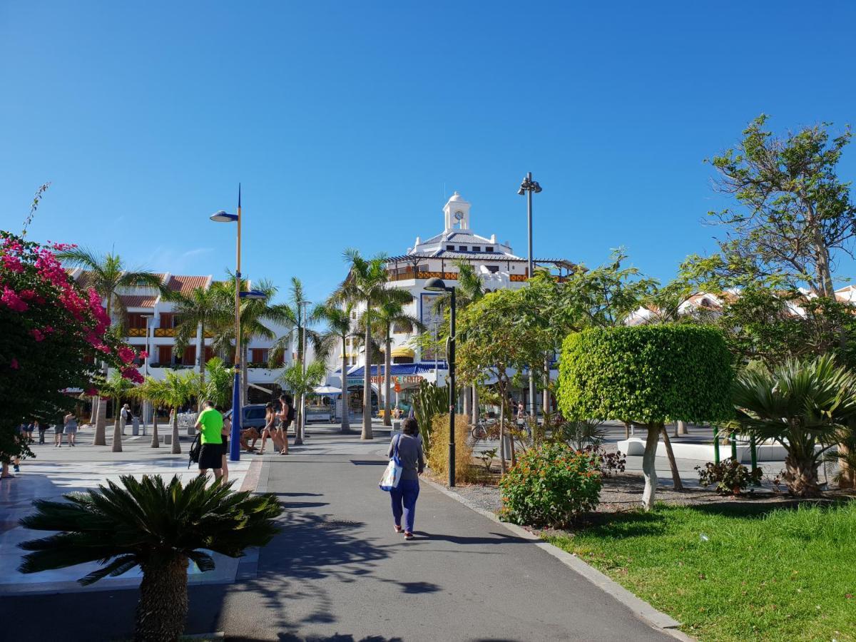 Studio Apartment No 1 Directly On The Beach And Sea, Terrace, Heated Pool, Wifi Playa de las Americas  Exterior foto